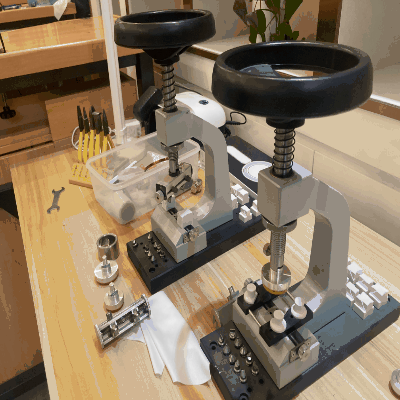 1682652553118990.gif 8.gif